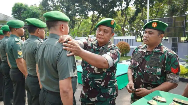 58 Prajurit Kodim Tigaraksa Naik Pangkat