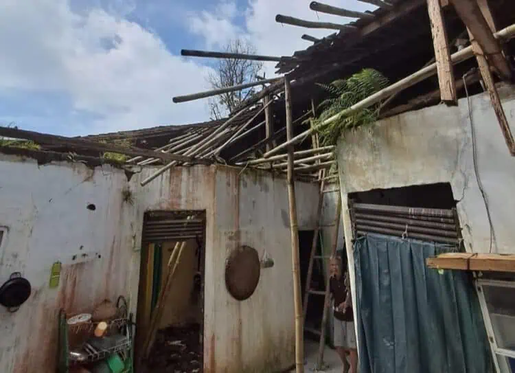 Butuh Bantuan, Rumah Warga Kadumerak Pandeglang Rusak Parah