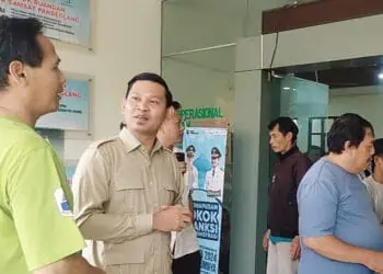 Pastikan Masyarakat Terlayani, Wakil Ketua DPRD Pandeglang Datangi Kantor UPT PPD