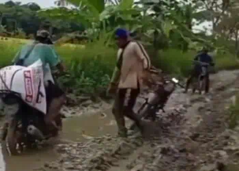 Belasan Tahun Tak Dibangun, Bupati Lebak Janji Perbaiki Jalan Poros Desa