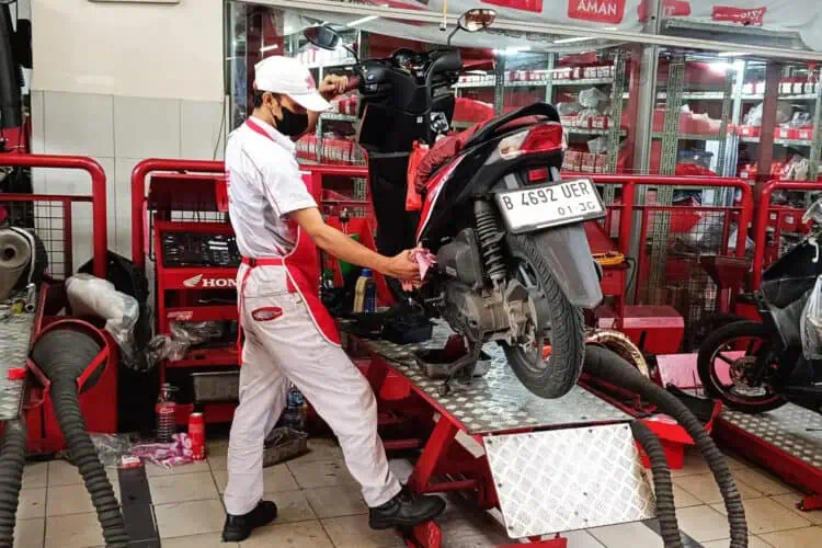 Spesial Promo Hari Kartini, AHASS Jakarta - Tangerang Berikan Diskon Jasa Service Matic