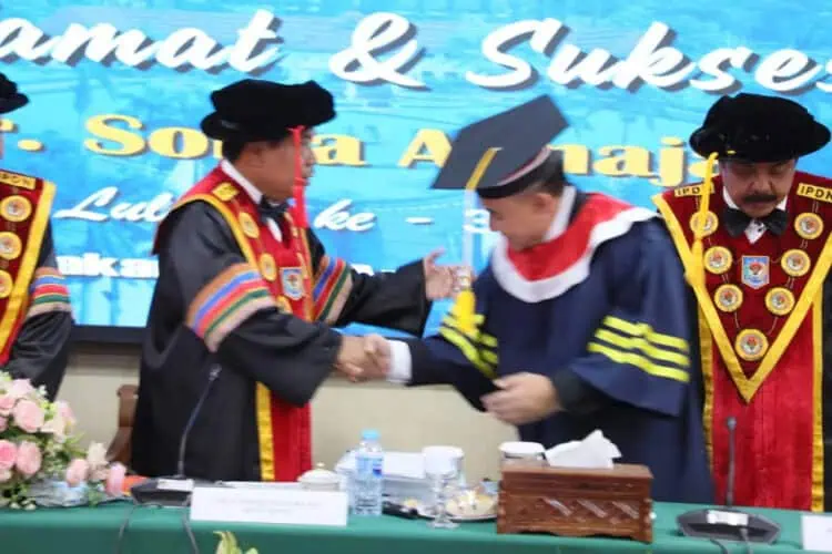 Sekda Kabupaten Tangerang Soma Raih Gelar Doktor