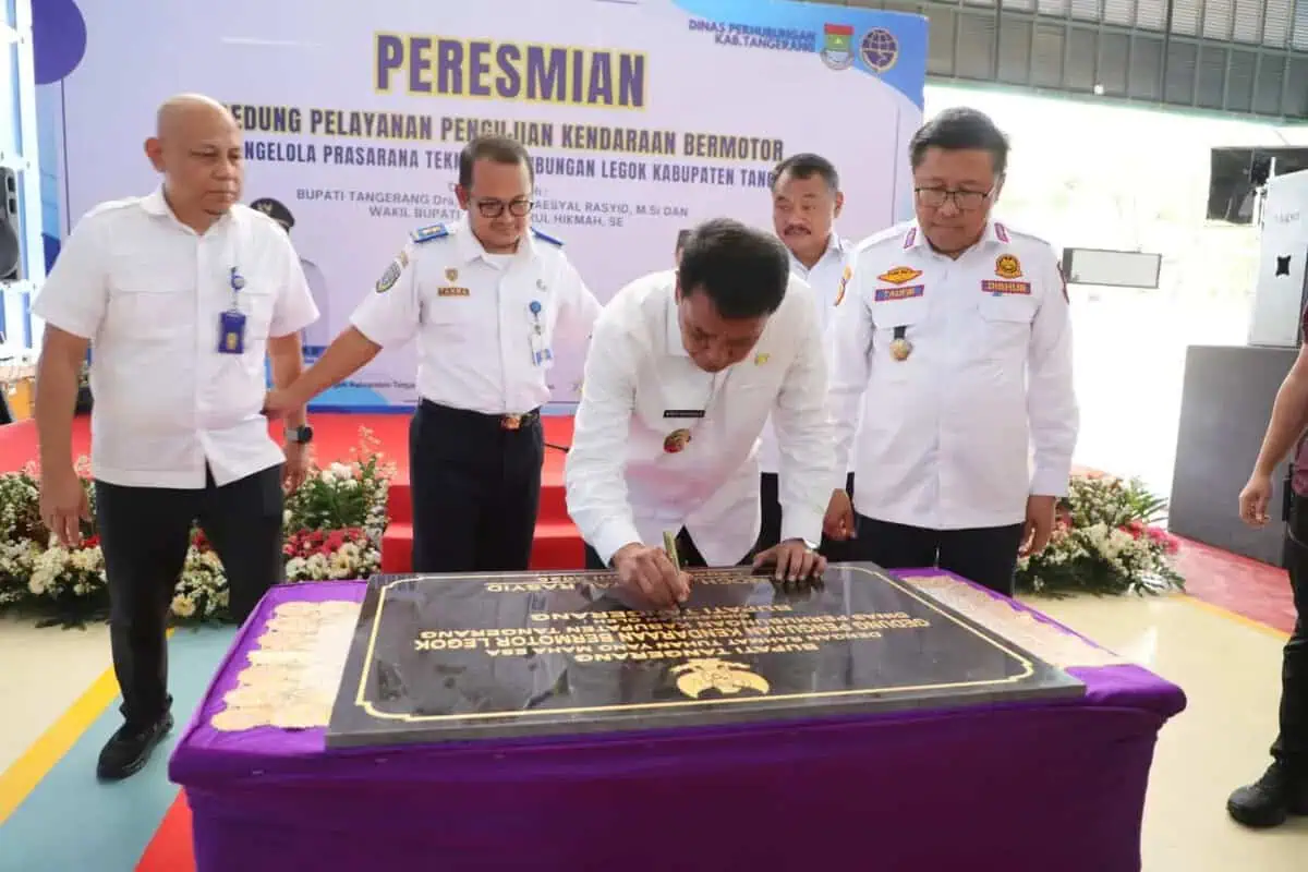 Bupati Resmikan Gedung Uji KIR Legok Tercanggih di Indonesia Bupati Resmikan Gedung Uji KIR Legok Tercanggih di Indonesia