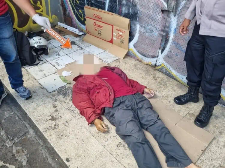 Tukang Ojek Paruh Baya Ditemukan Tewas di Ciputat