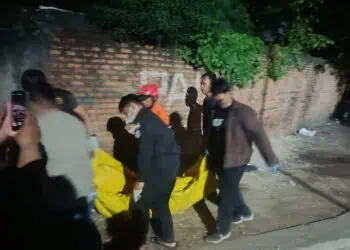 Breaking News! Mayat Perempuan Tersangkut Pintu Air Kali Kedaung Pamulang