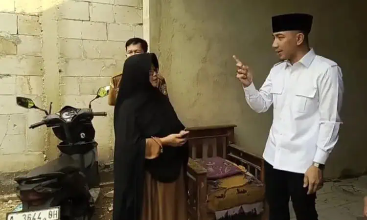 Bupati Lebak Tegur Kepsek yang Minta Wali Murid Ganti Kursi-Meja
