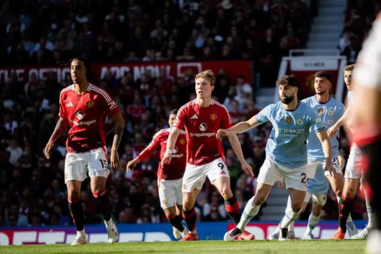 Derby Manchester Tak Lagi Istimewa