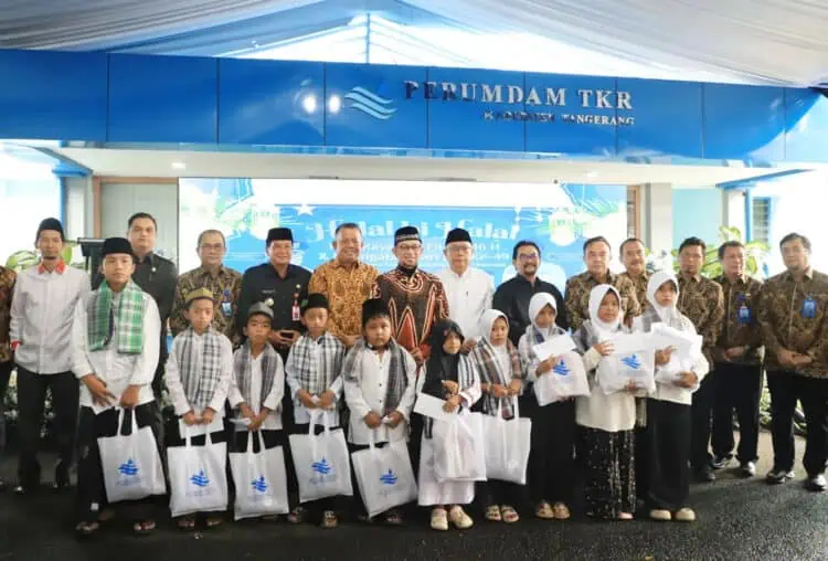 Peringati Hari Jadi ke-49, Perumdam TKR Kabupaten Tangerang Santuni 500 Anak Yatim