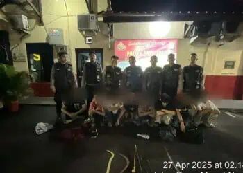Sok Jago Nyari Lawan Tawuran Sambil Tenteng Sajam, Ujungnya Jadi Ayam Sayur