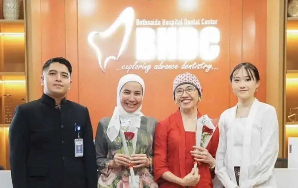 Bethsaida Hospital Rayakan Hari Kartini dengan Bunga untuk Perempuan Hebat