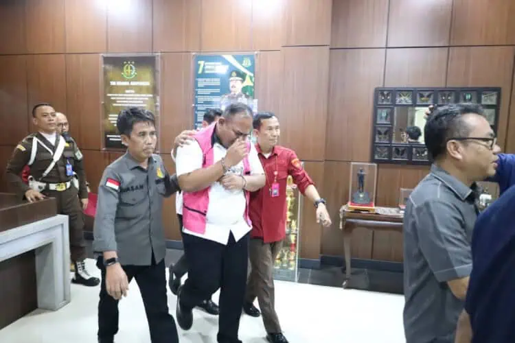 Kabid Persampahan DLH Tangsel Ditahan Jaksa, Ini Dugaan Kesalahannya