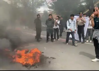 Sejumlah Massa Desak Kejari Lebak Usut Tuntas Kasus Dugaan Korupsi BLT DD Ciruji