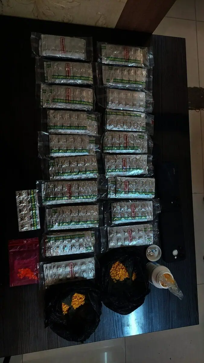 Hendak Ditolong Saat Jatuh dari Motor, Pemuda Ketahuan Bawa Ribuan Butir Obat Keras