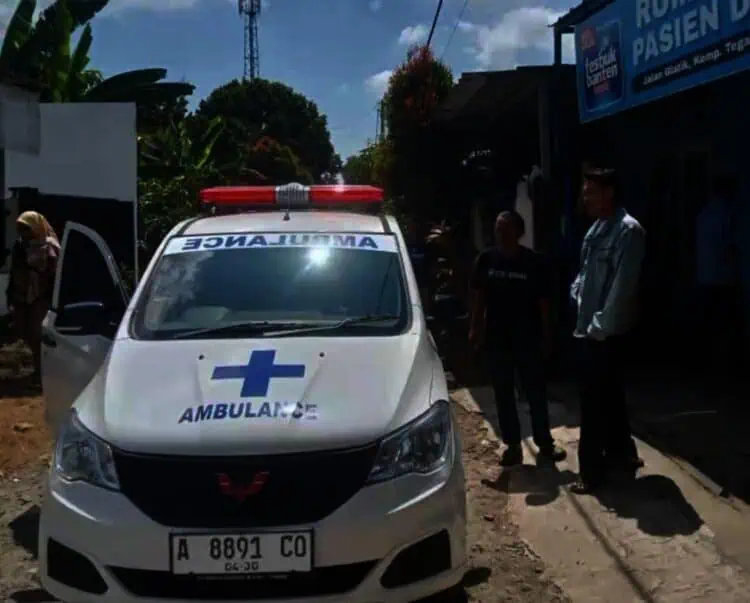 Serahkan Bantuan Ambulans untuk Relawan FBn, Wakil Walikota Serang: Semoga Bermanfaat