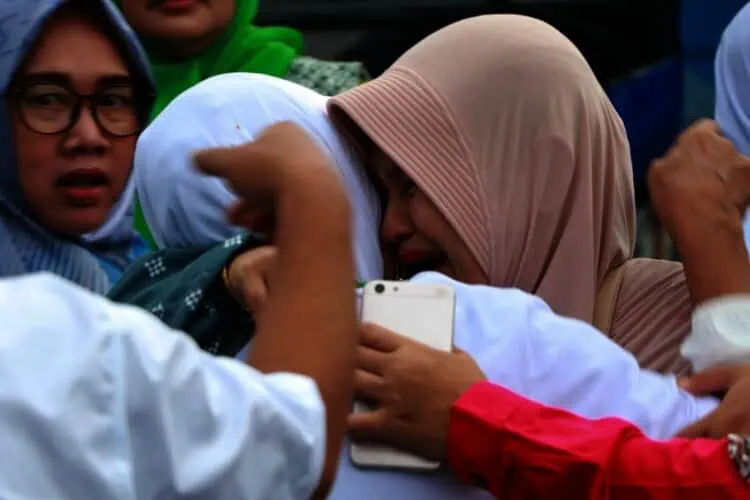 Isak Tangis Warnai Pemberangkatan 393 Jemaah Calon Haji Asal Kabupaten Serang