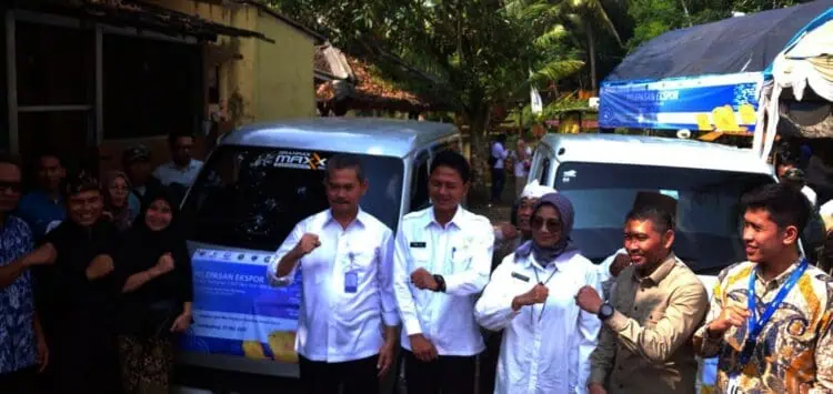 Ekspor Perdana, Ikan Mas Sinyonya Banjar Pandeglang Dikirim ke Vietnam