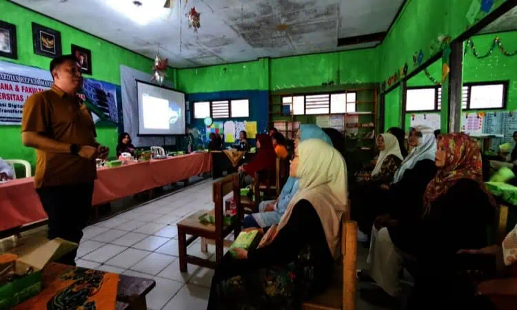 Masyarakat Lebak Diberi Literasi Digital dari Universitas Jayabaya