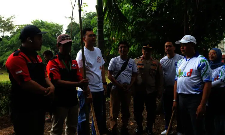 Hari Kedua Festival Literasi Mookervart Diisi dengan Kegiatan Penanaman Pohon