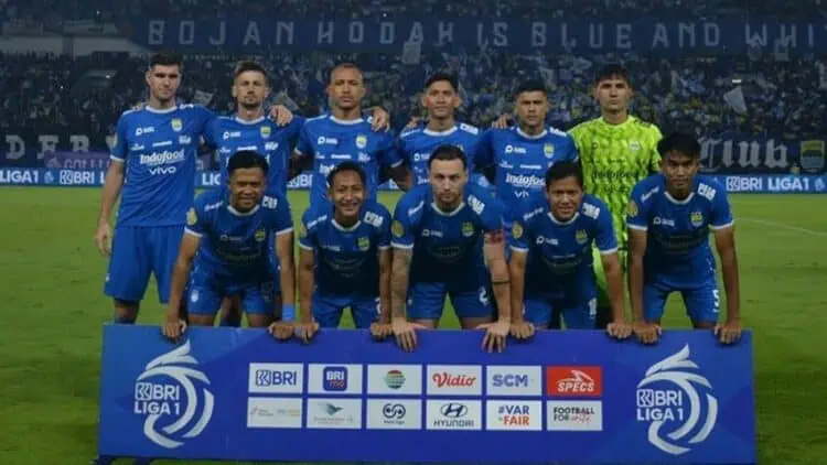 24 Mei Persib Angkat Piala