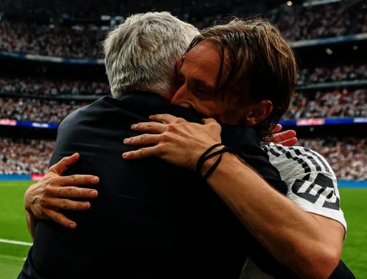 Perpisahan Haru Ancelotti dan Modric