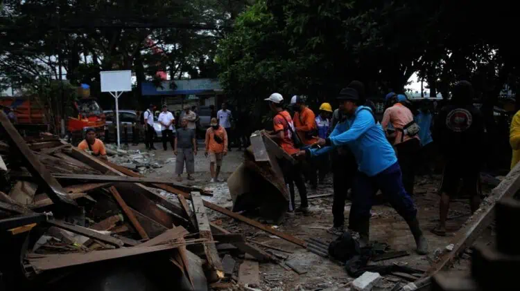 Pemkot Tangerang Bongkar Bekas Pasar Pisang Babakan