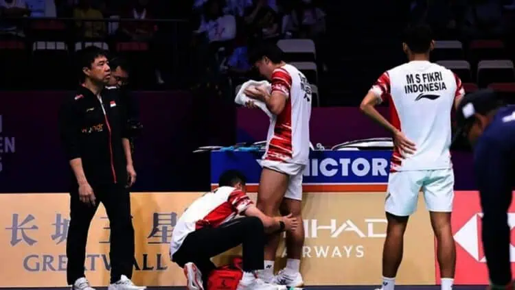 Fikri/Daniel Dibayangi Masalah Lutut