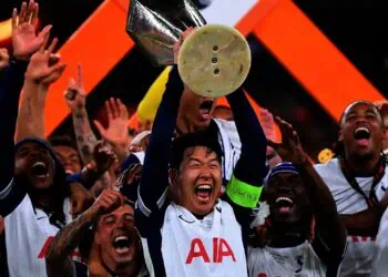 The Lilywhites Akhiri Puasa Gelar