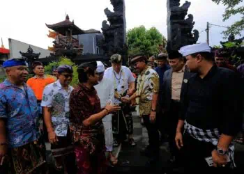 Hadiri Rangkaian Pujawali Pura Agung Kertajaya Kota Tangerang Ke-63, Sachrudin: Pembangunan Bukan Hanya Soal Fisik dan Infrastruktur