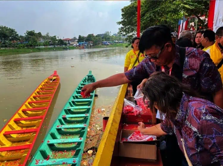 Dari Pagi Sampai Malam, Festival Peh Cun Dipadati Masyarakat