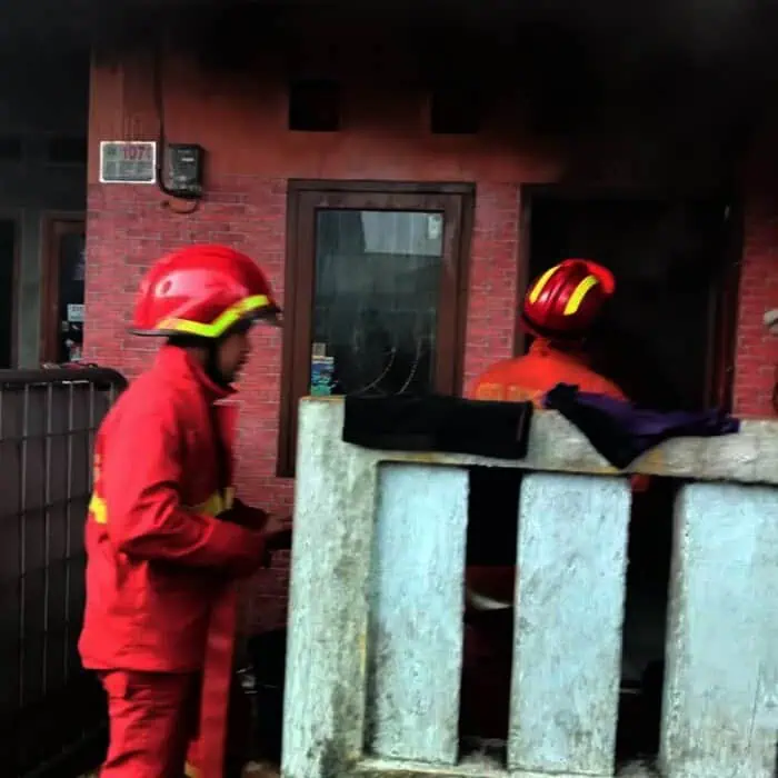 Rumah di Ciledug Terbakar Akibat Korsleting, Kerugian Ditaksir Rp 100 Juta