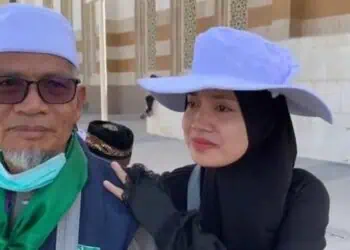Gembira Sekaligus Sedih, Kisah Jemaah Muda Gantikan Orang Tua yang Wafat