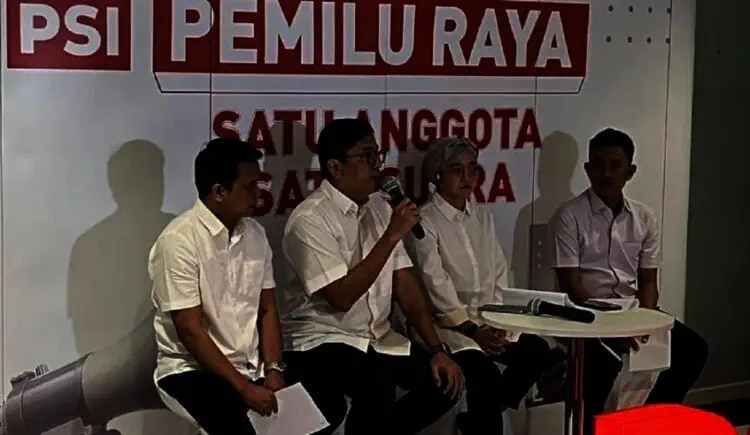 Ini Kata Jokowi Soal Maju Ketua Umum PSI