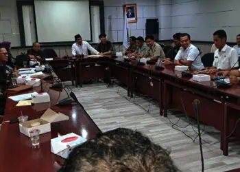 Komisi I DPRD Kota Tangerang Fasilitasi Pertemuan Terkait Laporan Atas Pembangunan Waralaba