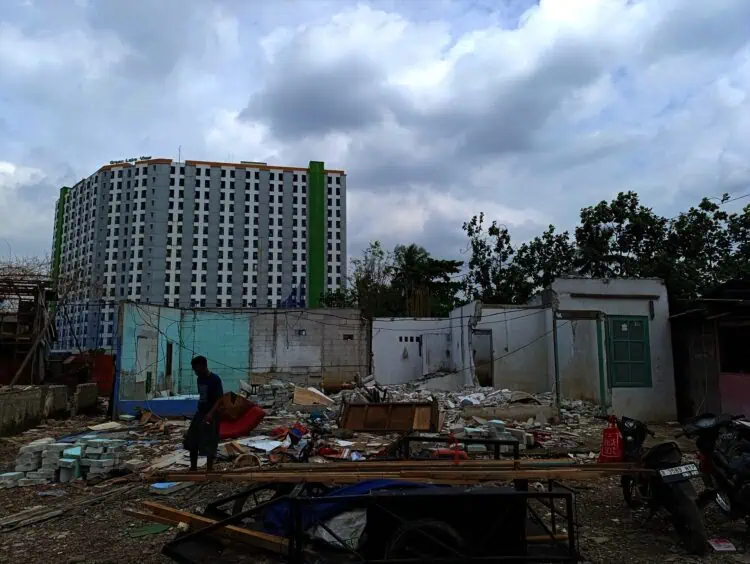 Penghuni Lahan Roxy di Ciputat Berharap Direlokasi
