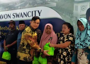 Peringati Hari Lansia, Warga di Kecamatan Sindangjaya Tangerang Dapat Bantuan Sembako dari Swancity