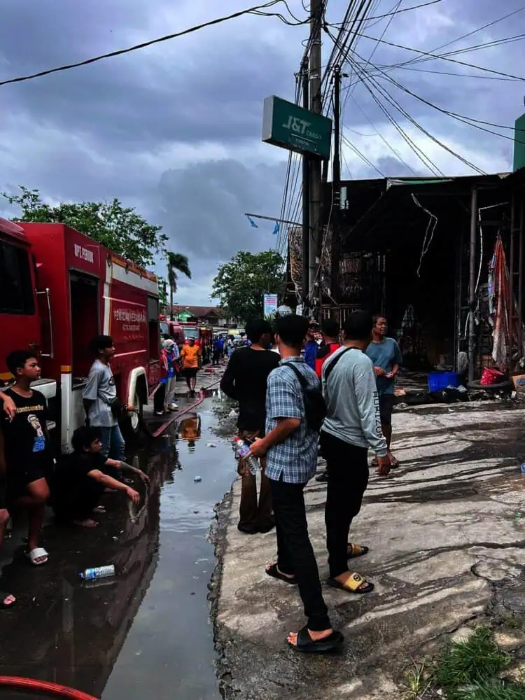 6 Ruko di Kutabumi Kebakaran, Kerugian Rp700 Juta