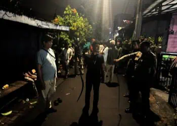 Warga Gagalkan Tawuran di Ciputat Timur, 2 Senjata Tajam Diserahkan ke Polisi