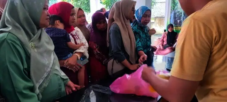 Bantu Masyarakat, Diskoumperindag Kabupaten Serang OP Minyakita 2000 Liter