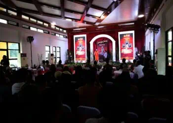Hangat dan Menghibur, Stand-Up Comedy Warnai Peringatan Hari Bhayangkara di Serang