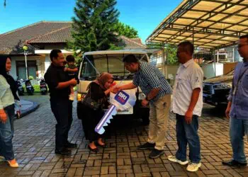 BRI Pandeglang Bagikan Undian, Nasabah Dapat Mobil