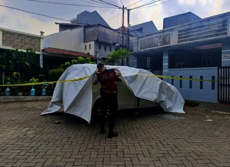Lansia Tewas Terbakar Setelah Mobil Meledak di Pondok Aren