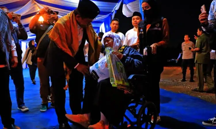Wali kota Tangerang Sambut Kepulangan Perdana 391 Jemaah Haji