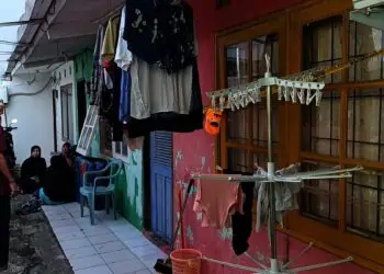 Polisi Amankan Pelaku dan Dua Pisau Dari TKP Suami Bunuh Istri