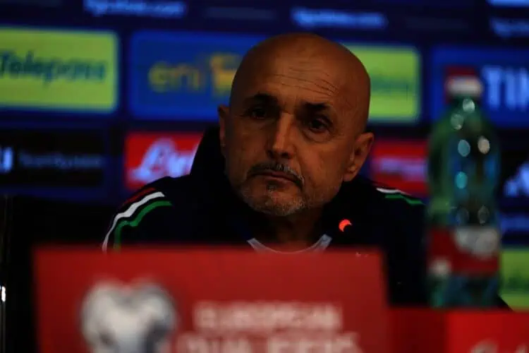 Kualifikasi Makan Korban, Timnas Italia Pecat Spalletti