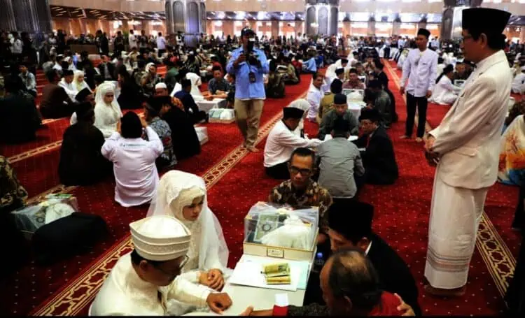 100 Pasangan Menikah Massal di Masjid Istiqlal