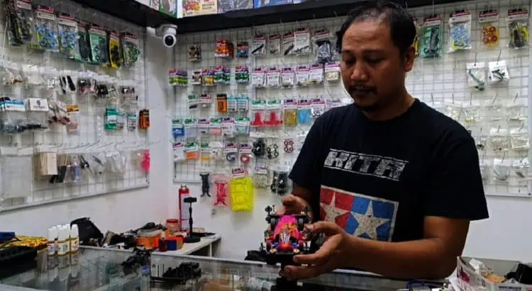 Tamiya Kembali Booming di Tangsel, 95 Persen Peminatnya Kini Pria Dewasa
