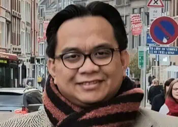 Surat Cinta untuk Gubernur, Janji Sekolah Gratis (1)