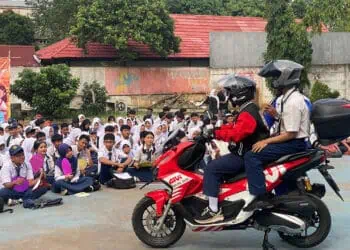 Ribuan Pelajar SMK Dapat Edukasi Safety Riding Saat MPLS