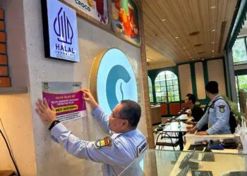 Bapenda Kabupaten Tangerang Tempel Stiker Penunggak Pajak di 6 Restoran Ternama