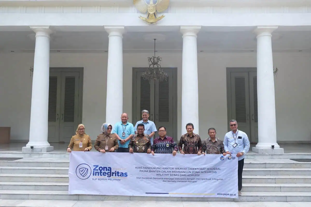 Gubernur Banten dan DJP Buka-bukaan! Ini Rencana Besar Dongkrak Pajak dan Ekonomi Daerah Gubernur Banten dan DJP Buka-bukaan! Ini Rencana Besar Dongkrak Pajak dan Ekonomi Daerah